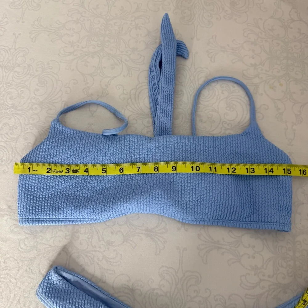 Monday Swimwear Bahamas Swim Top Size V